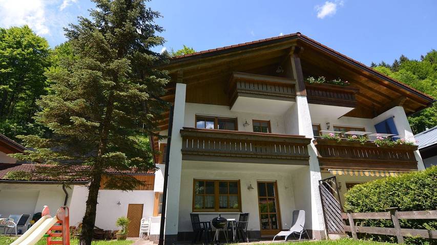 Vakantiehuis voor 12 personen, met tuin en balkon in Schönau am Königssee