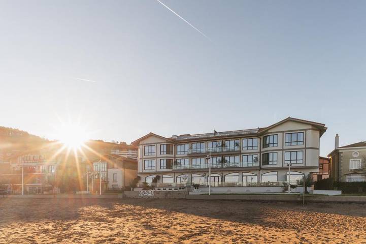 Hôtel pour 2 personnes, avec terrasse ainsi que sauna et vue, animaux acceptés à Deba - 2