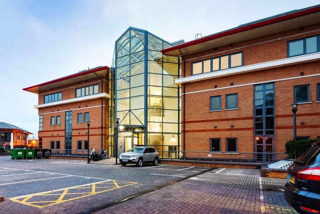 Deluxe Apartment in Hillingdon (Distrito londinense), Londres