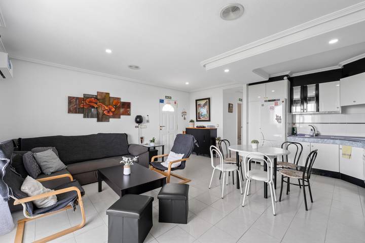 Ferienhaus für 7 Personen, mit Balkon und Kinderpool sowie Seeblick in Guardamar del Segura - 4