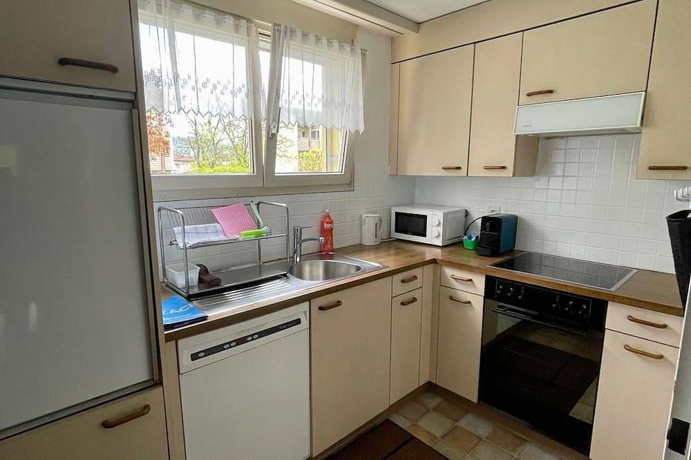 Appartamento intero, Helle Gartenwohnung mit Sitzplatz in Aargau-Basel