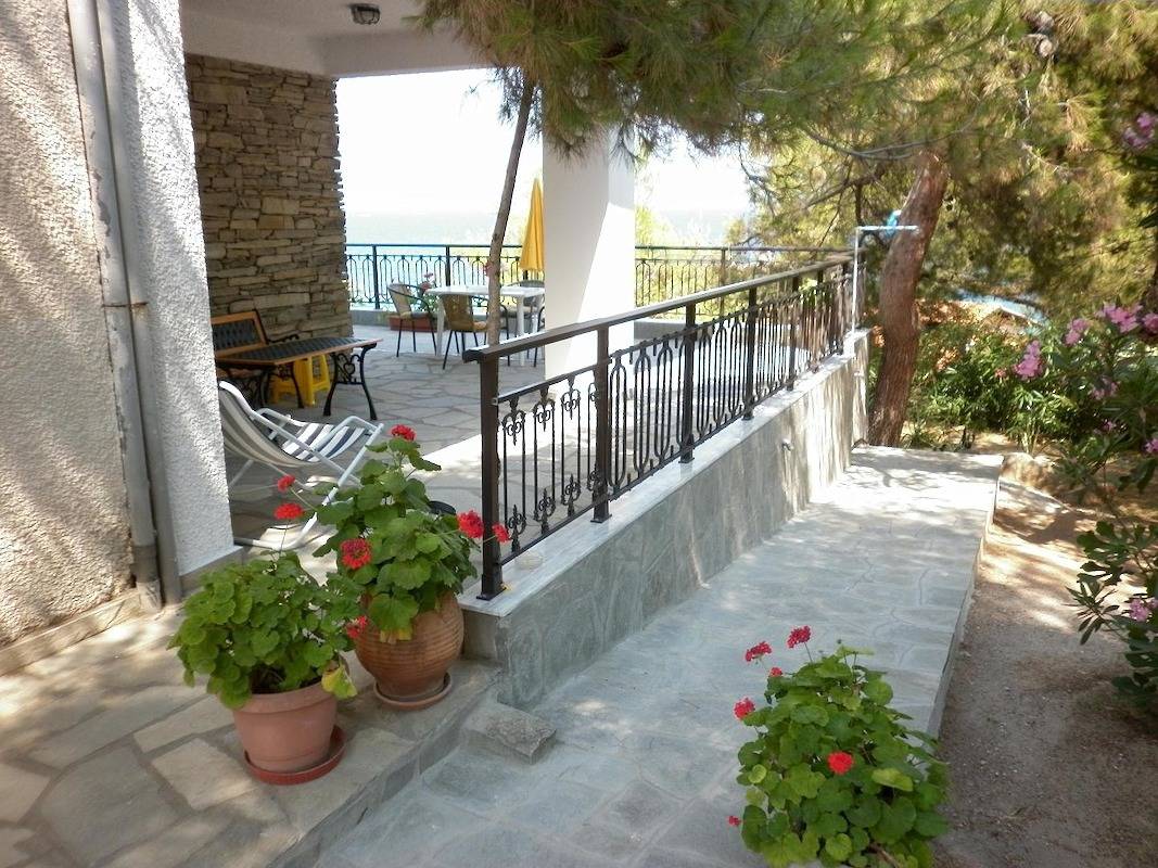 Entire apartment, Fantastically located holiday apartment, directly at the sea, Wifi | Vourvourou, Chalkikiki in Vourvourou, Sithonia Peninsula