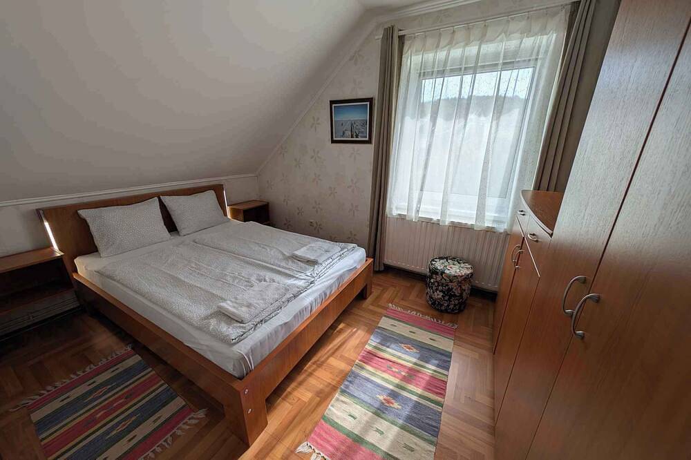 Ganze Wohnung, Ferienwohnung mit Klimaanlage in ruhiger und friedlicher Umgebung in Tihany, Balatonfüredi járás