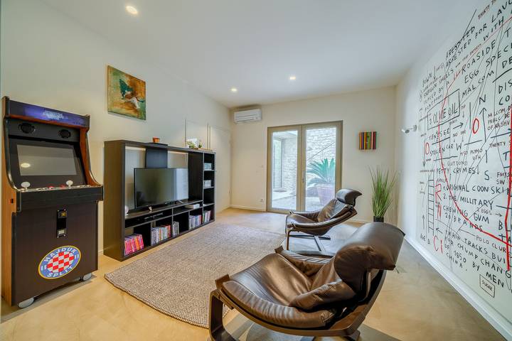 Luxury Villa Sea Angel Brac with Heated Pool in Milna, Brac