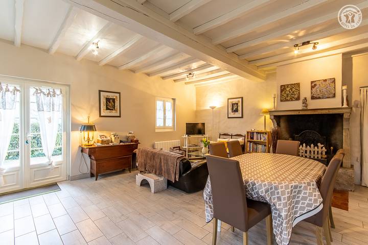Gîte pour 5 personnes, avec terrasse et jardin