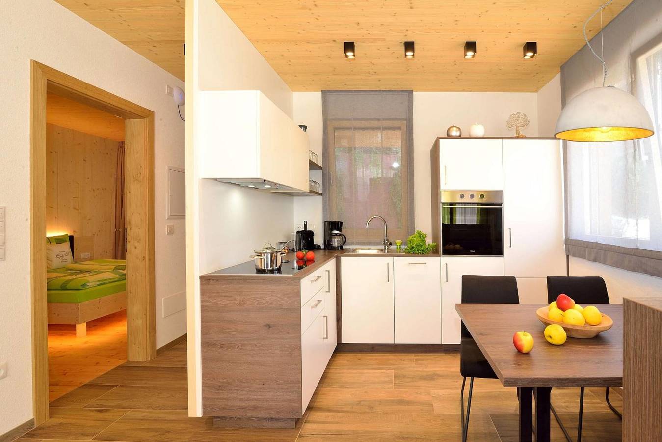Appartamento intero, Appartamento 'Rumlhof Chalet Sarnfeld Deluxe' con vista montagna, piscina in comune e Wi-Fi in Sarnes, Bressanone