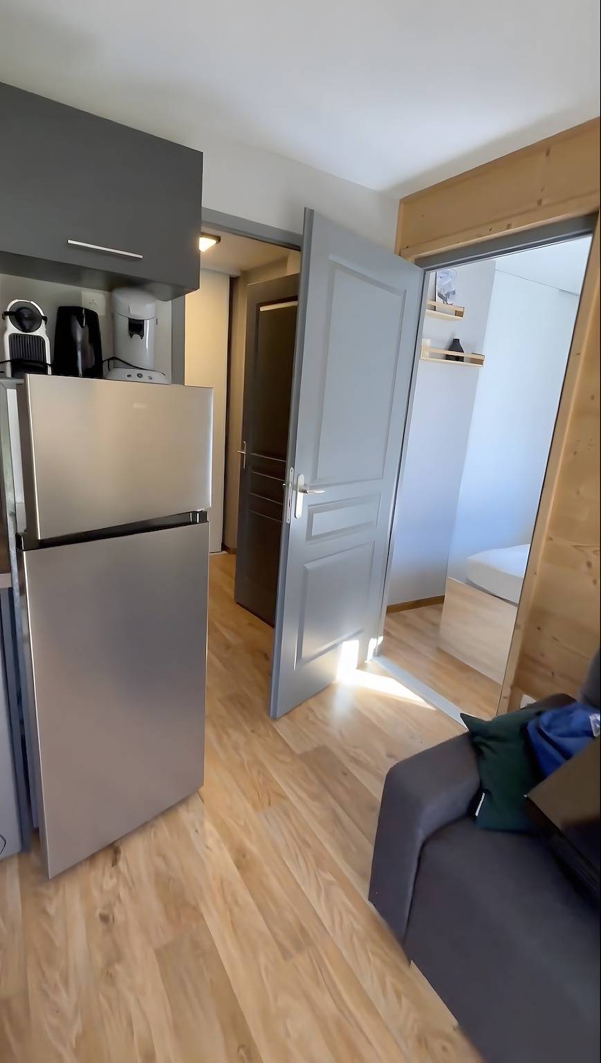 Entire apartment, “La Perle Albiez Montrond” Apartment with Private Terrace and Wi-Fi in Col du Mollard, Albiez-Montrond