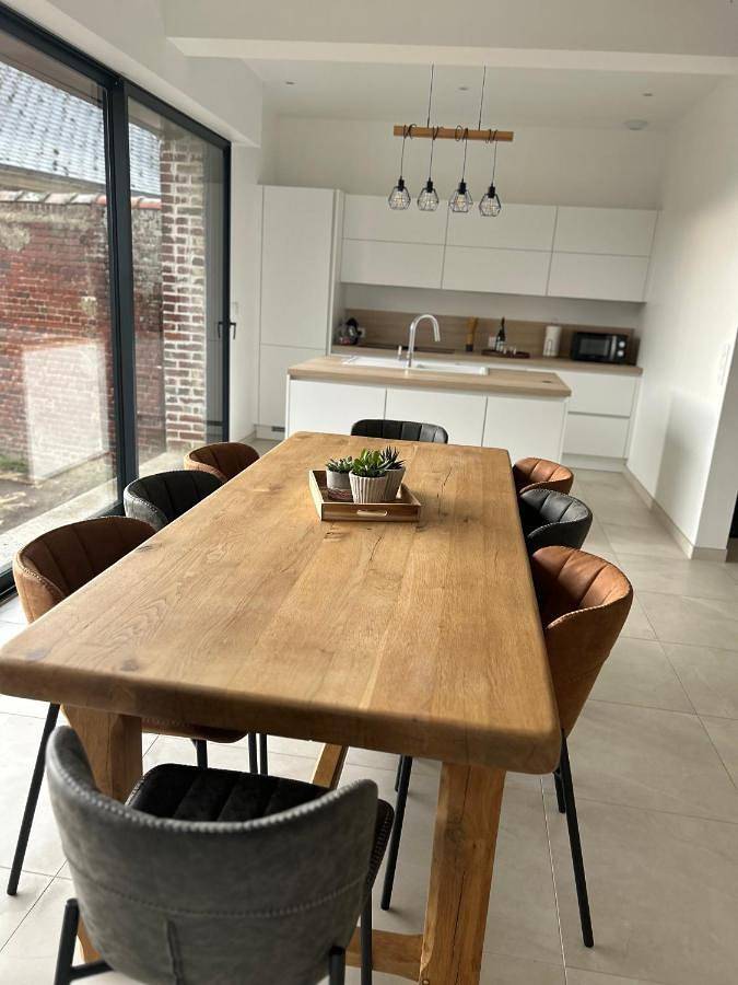 Location de vacances pour 12 personnes, avec vue et terrasse, animaux acceptés à Quesmy - 4