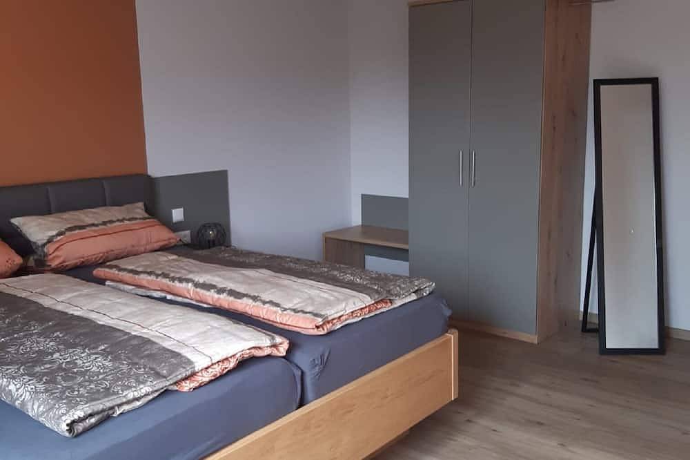 Ganze Wohnung, Wohnung Schwarzriesling mit Balkon in Röttingen, Taubertal