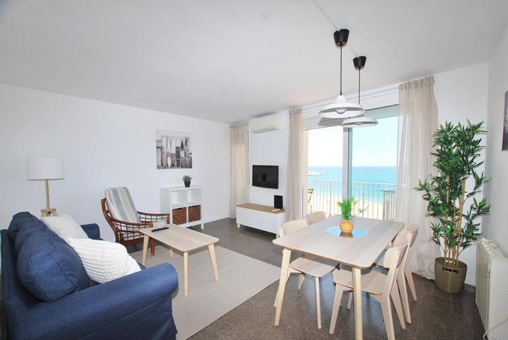 Apartamento para 4 personas, con balcón y vistas en Premiá de Mar
