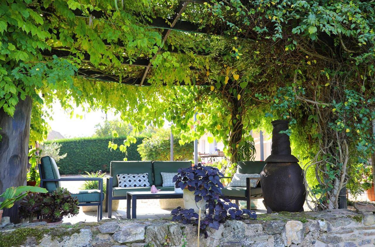 Three-Bedroom House in Ladignac-le-Long, Parc naturel régional Périgord-Limousin