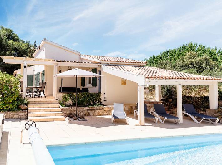 Gîte pour 4 personnes, avec piscine à Pouzols-Minervois