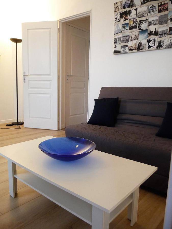 Appartement entier, Studio Apartment in Gagny, Seine-Saint-Denis