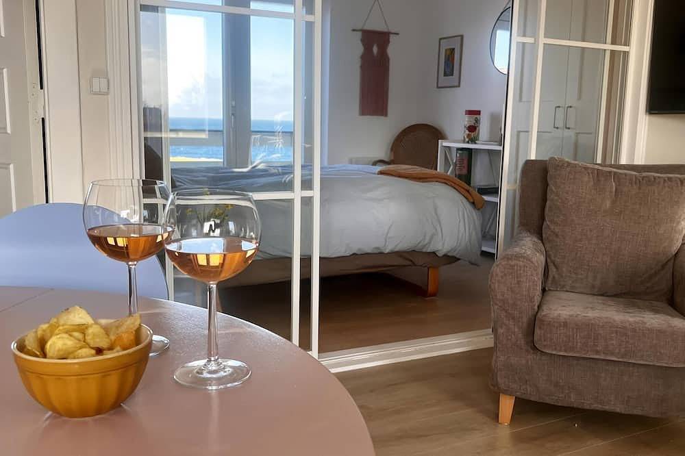 Ganze Wohnung, Meerblick & Klippen – 50 m zum Meer in Allinge, Bornholm