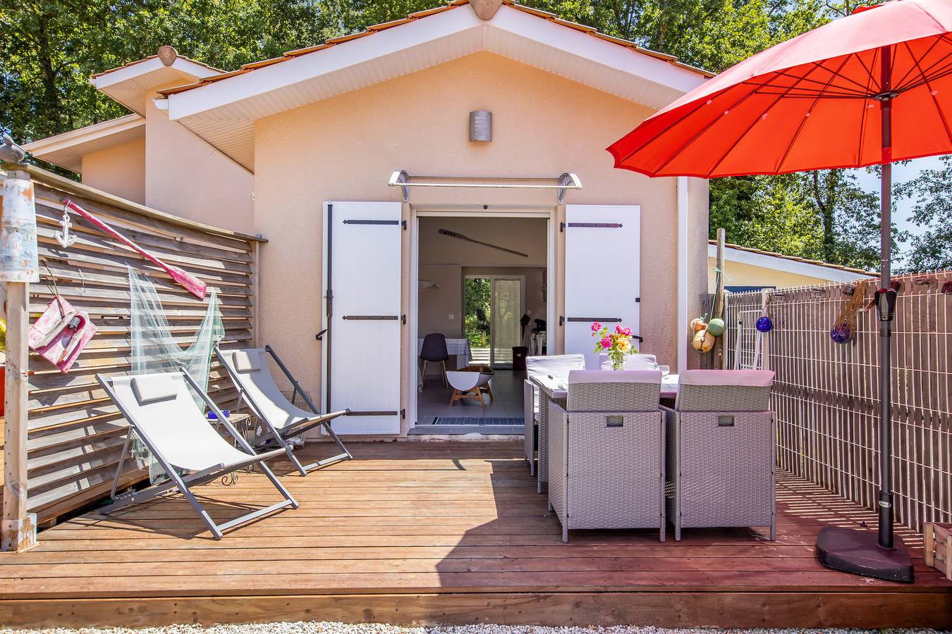Casa de vacaciones 'Escapades Marines' con terraza privada, Wi-Fi y aire acondicionado in Arès, Region de Arcachon