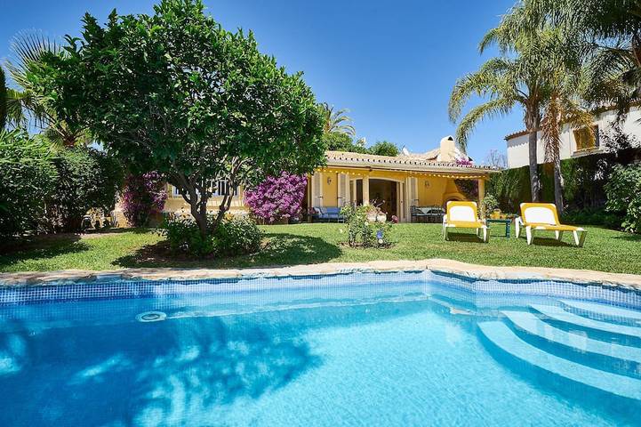 Villa for 6 people, with garden in Marbella Centre