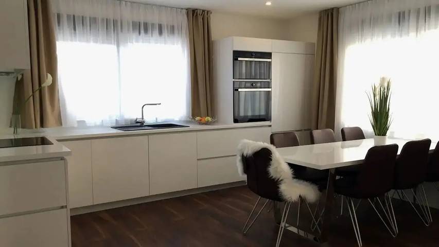 Villa für 8 Personen, mit Pool und Garten in Marina - 3