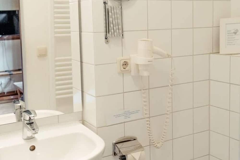 Ganze Wohnung, Einzelzimmer für 1 Gast mit 12m² in Dahlenburg in Dahlenburg, Nordheide