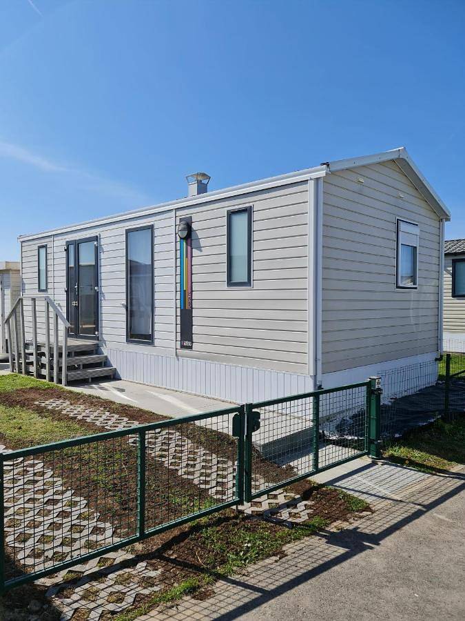 Camping pour 4 personnes, avec jardin