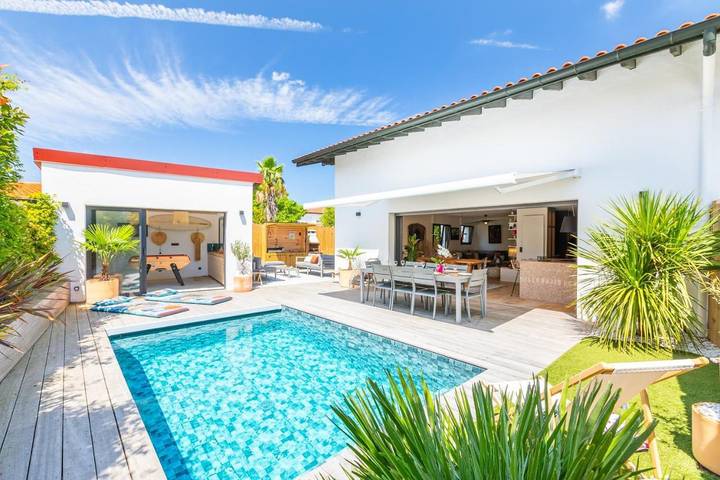 Casa rural para 10 personas, con jardín y piscina en Biarritz