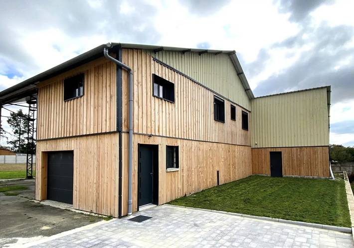 Gîte pour 3 personnes, avec jardin à Saulces-Monclin