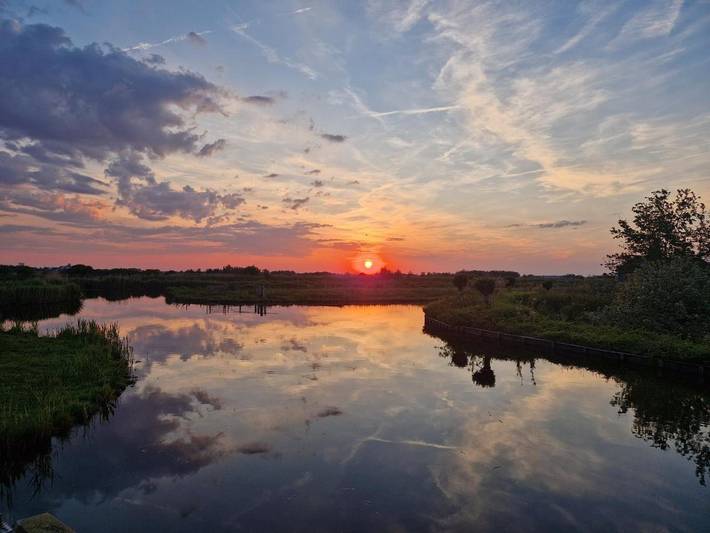 Location de vacances pour 2 personnes, avec vue sur le lac et jardin ainsi que vue et terrasse dans Wormer - 4