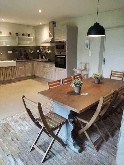 Location de vacances pour 9 personnes, avec Terrasse et Jardin à Nègrepelisse - 2