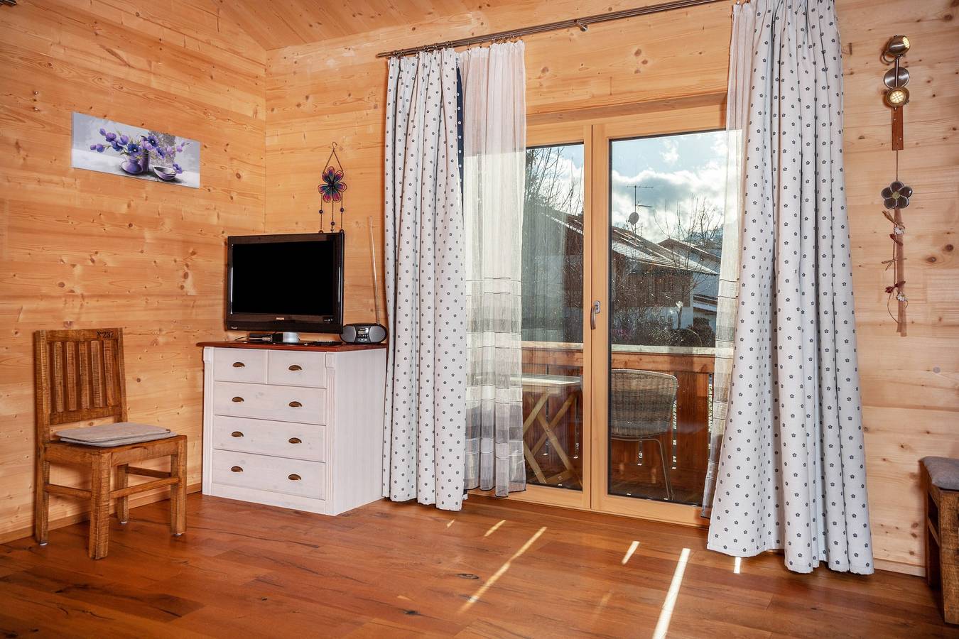 Ganze Wohnung, Ferienwohnung 'Ferien Bei Mari' mit Bergblick, Privatem Garten und Wlan in Schwangau, Bayerisch Schwaben