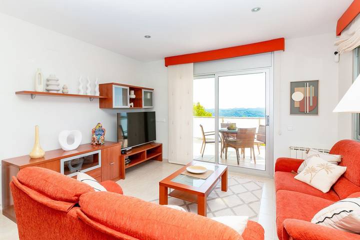 Chalet para 9 personas, con terraza además de jacuzzi y jardín en Provincia de Barcelona - 4