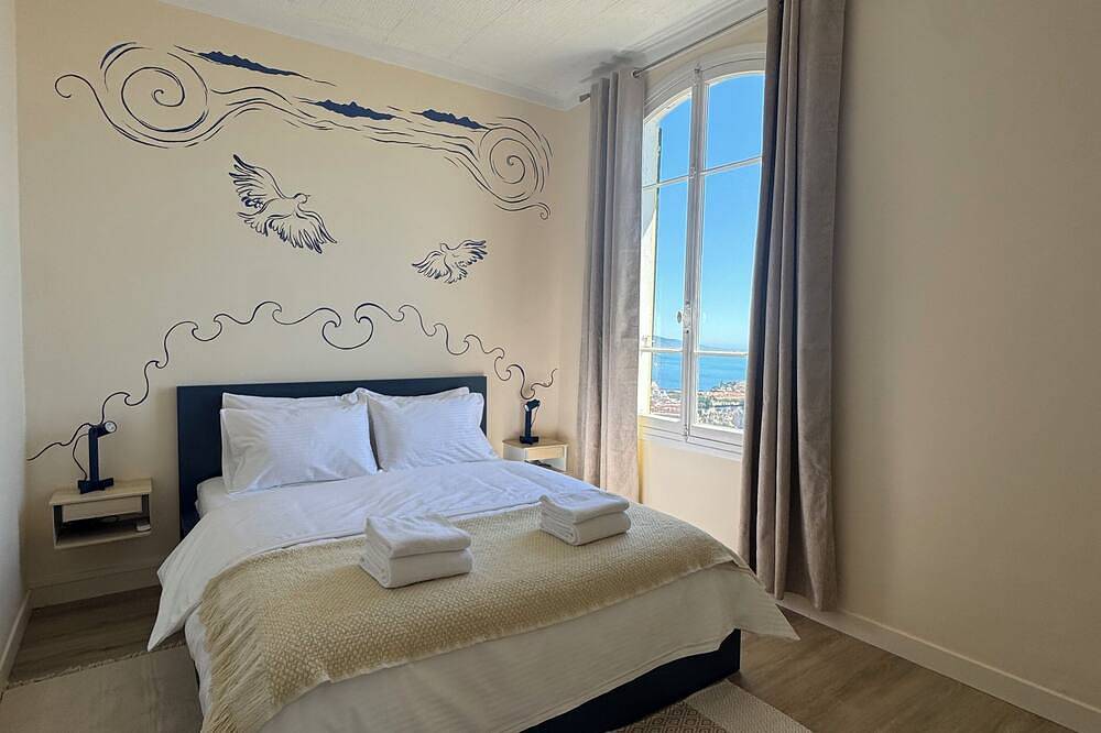 Country villa overlooking Monaco and the sea in Cap-d'Ail, Nice region