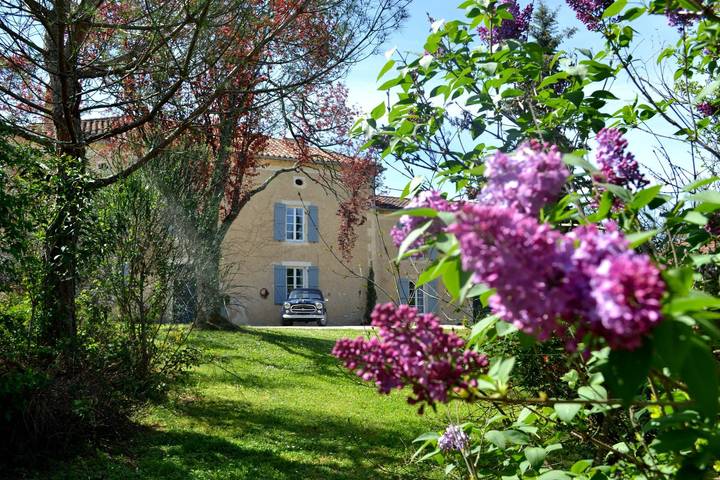 Gîte pour 4 personnes, avec jardin et terrasse