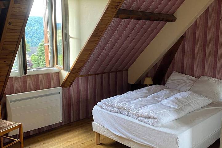 5-bedroom chalet 8km from the slopes in Murat-le-Quaire, Regionaler Naturpark Volcans d'Auvergne