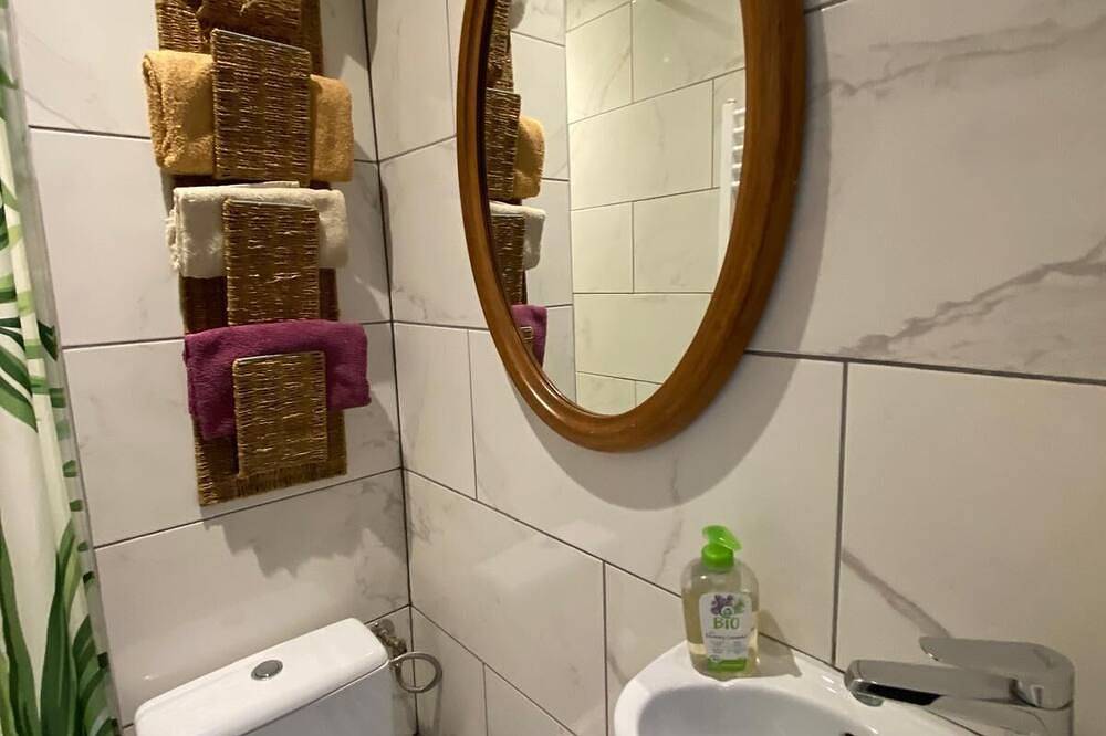 Cosy Villa 2 min Rer B- located between Paris and Challes De Gaules Airport in Aulnay-sous-Bois, Seine-Saint-Denis