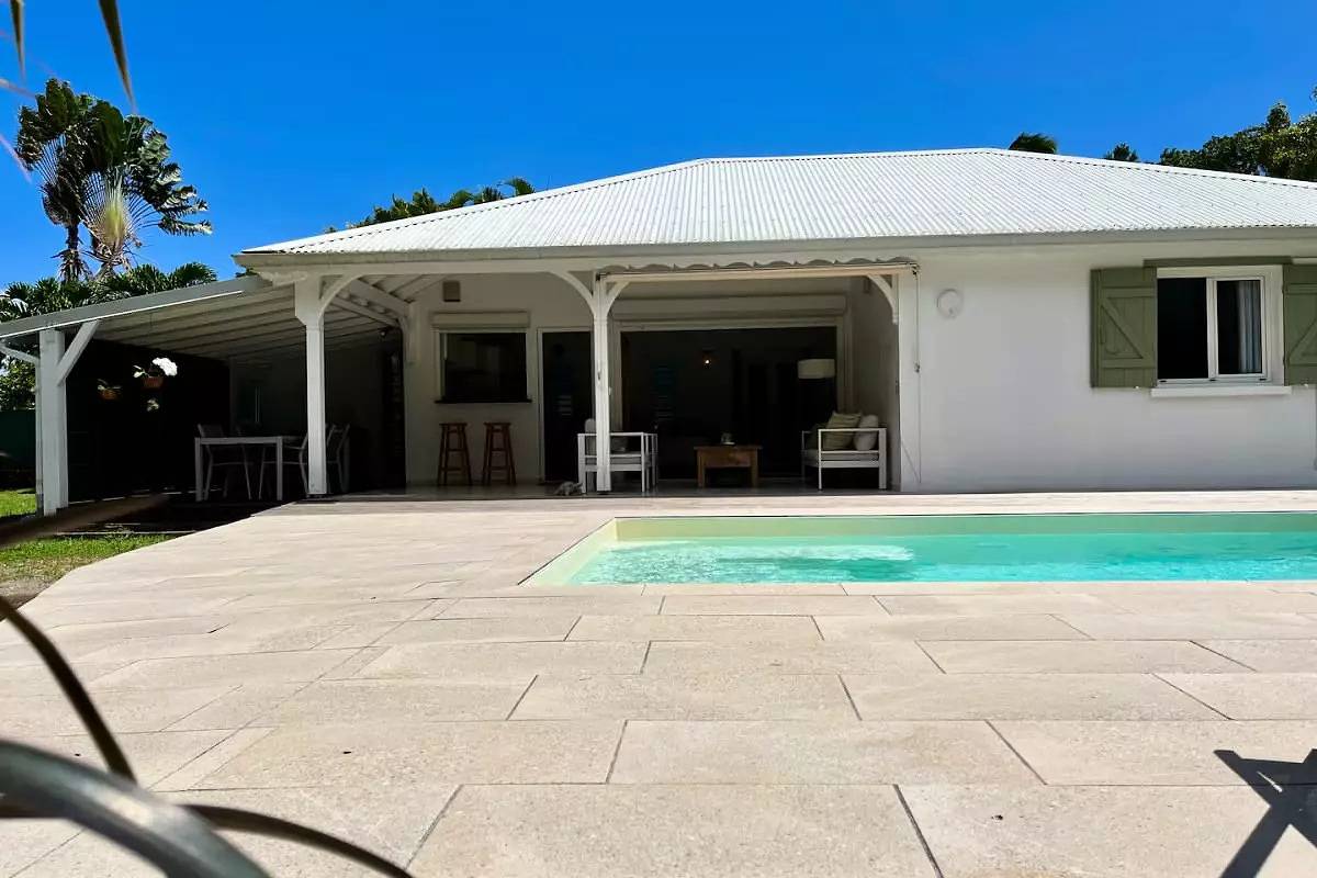 Houses & Villas for 4 Persons in Lamentin, Guadeloupe (Caribbean)