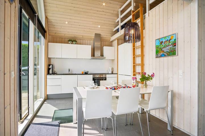 Beautiful home in Hejls w/ Sauna, 3 Bedrooms and Wifi in Hejlsminde, Kleiner Belt
