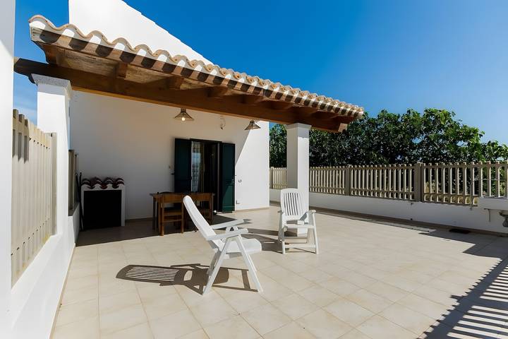 Gîte pour 2 personnes, avec Jardin dans Calasetta