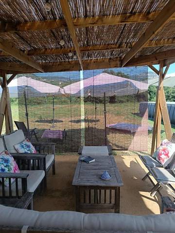 Chalet para 4 personas, con jacuzzi además de jardín y piscina en La Ribagorza