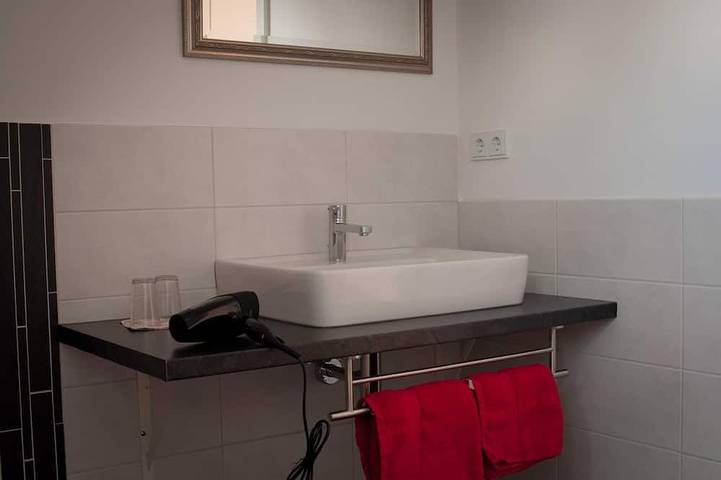 Ferienwohnung für 4 Personen, mit Terrasse und Garten sowie Sauna in Esgrus - 4