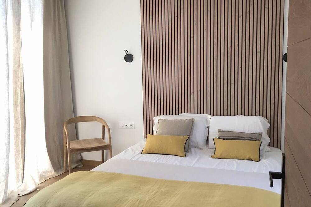 Lodge Contemporain Avec Jacuzzi en Provence Verte in Tourves, Región Brignoles
