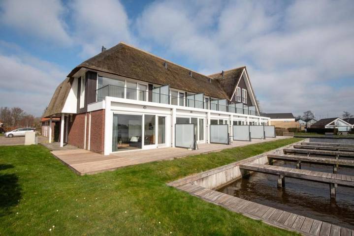 Ferienpark für 6 Personen, mit Terrasse und Ausblick sowie Seeblick am Ijsselmeer