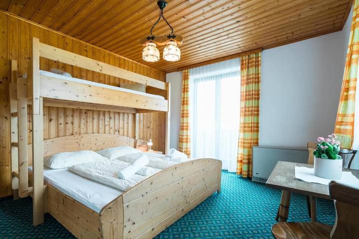 B&B für 4 Personen, mit Balkon und Terrasse sowie Garten und Sauna in Kleinarl
