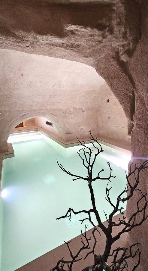 Appartamento per 8 persone, con idromassaggio e balcone nonché sauna e piscina a Mottola