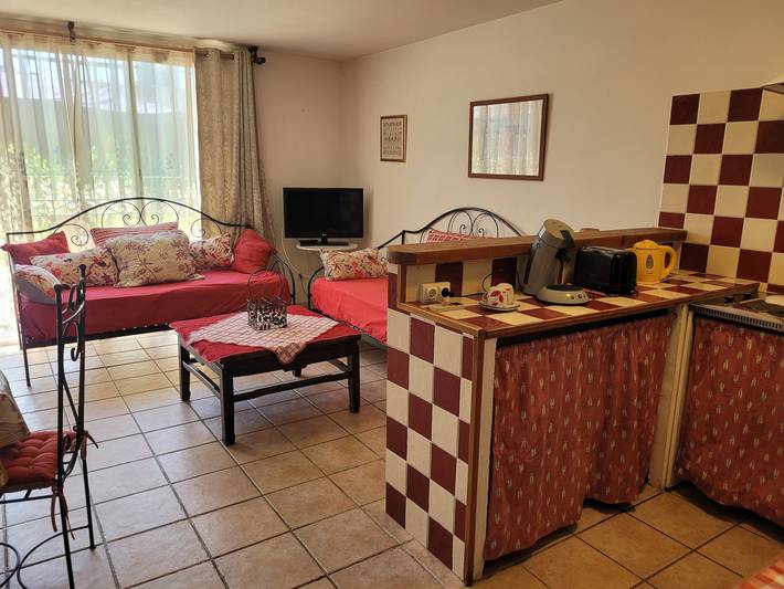 Hel lejlighed, Cottage 'Mas Cornille' with Mountain View, Wi-Fi and Air Conditioning in Fontvieille, Arles Området