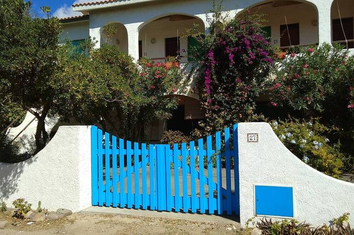 Appartamento intero, Casa degli Oleandri - Trilocale a 10 minuti dal mare in Santa Caterina di Pittinuri, Cuglieri