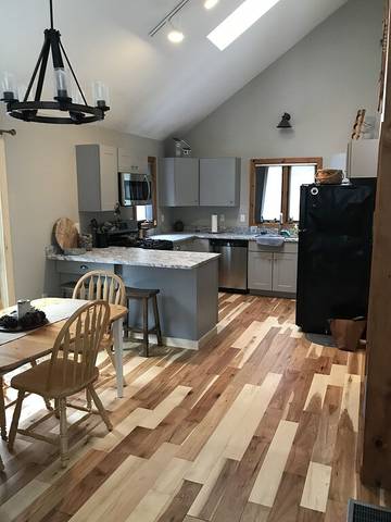 Vacation House for 8 Guests in Thornton, White Mountain National Forest, Picture 2