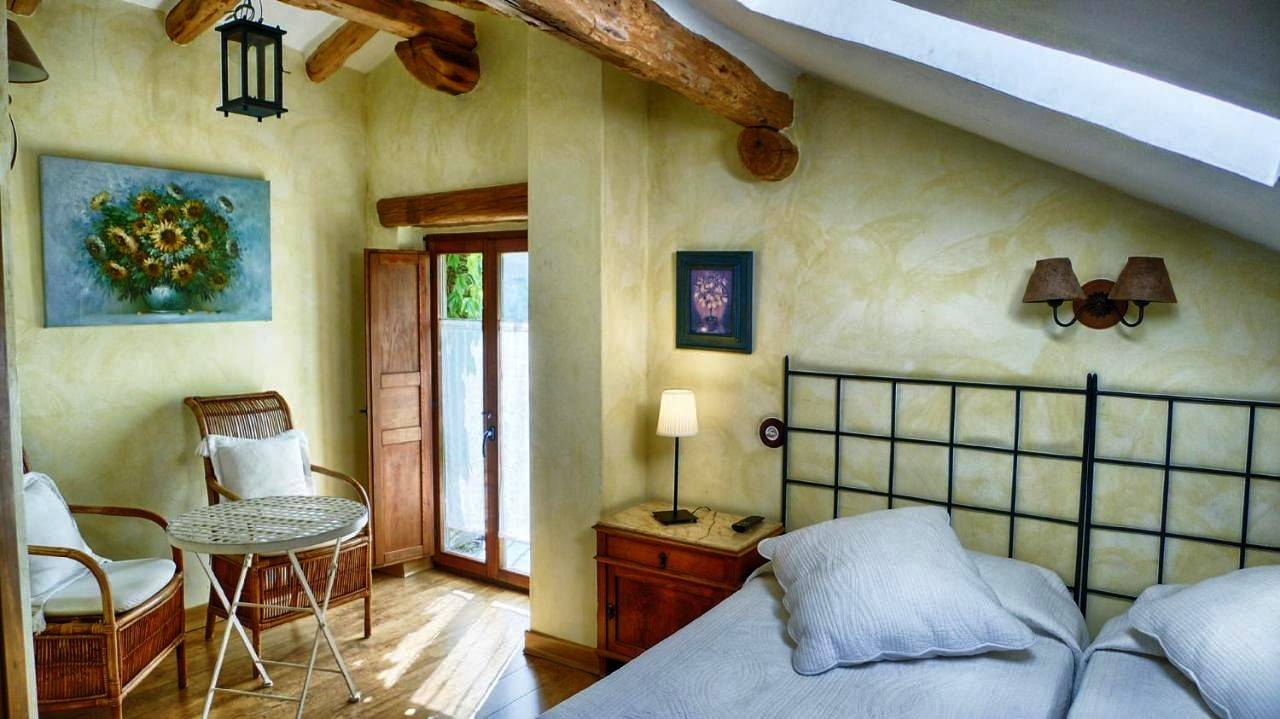 Casa rural El Abejaruco in Campillo de Ranas, Sierra De Ayllón