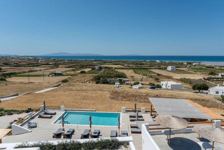 Apartamento Num Hotel 'Naxos Earth Suites Deluxe Double' com Vista Mar, Wi-Fi e Ar Condicionado in Naxos