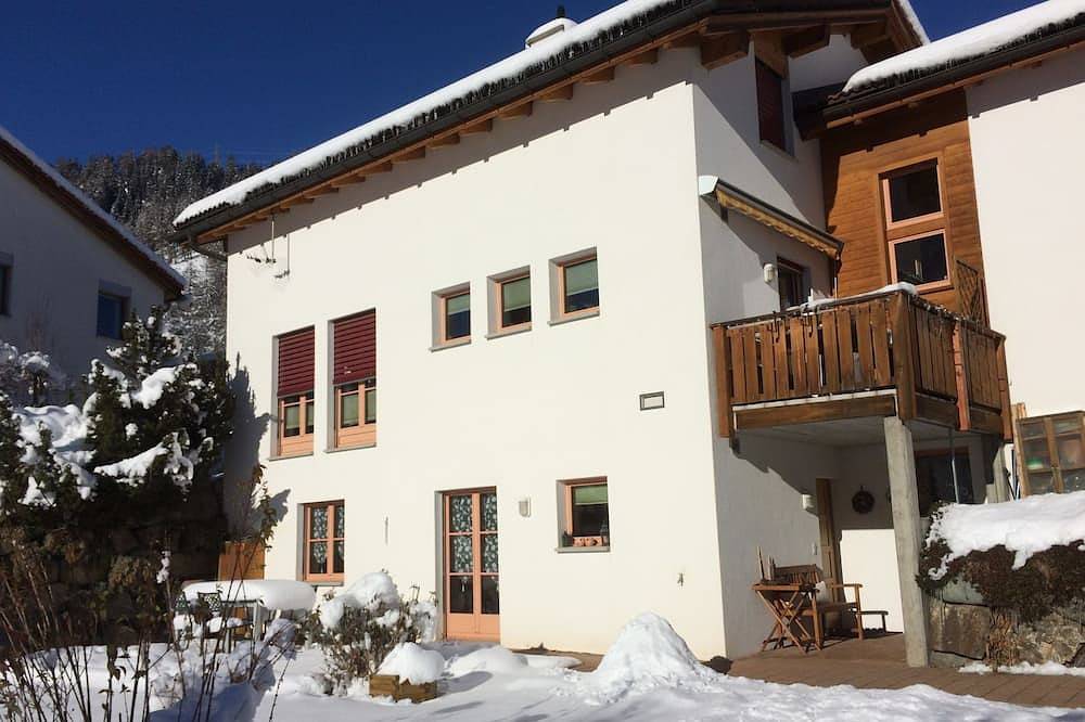 Ganze Wohnung, Ferienwohnungen Senda 495D, (Scuol). in Scuol, Unterengadin
