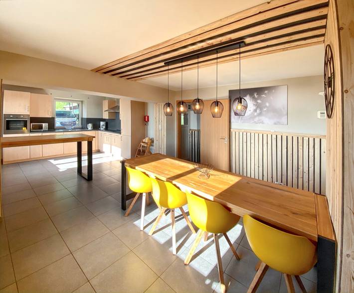 Location de vacances pour 11 personnes, avec jardin à Stavelot