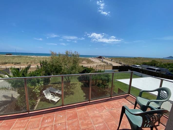 Ferienhaus für 6 Personen, mit Balkon und Terrasse sowie Garten und Pool